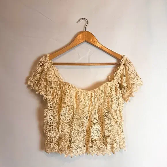 3 FOR $50! 🎁 TULAROSA Off Shoulder Amelia Bustier Crop Sz. S Eggshell Cr… - Picture 2 of 6